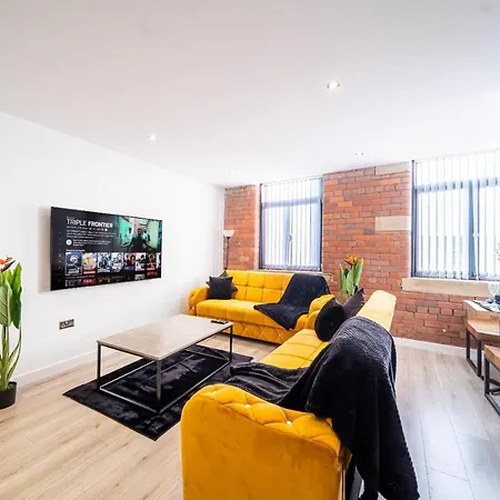 Fancy 2-bedroom With 2 Bathrooms In Town Centre Apartment