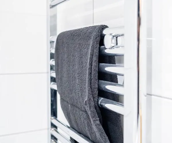 Apartment Fancy 2-bedroom With 2 Bathrooms In Town Centre Bradford (West Yorkshire)