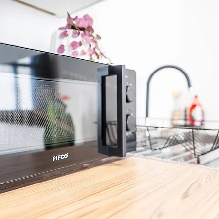 Fancy 2-bedroom With 2 Bathrooms In Town Centre