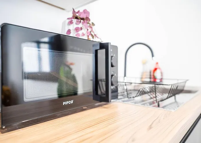 Fancy 2-bedroom With 2 Bathrooms In Town Centre