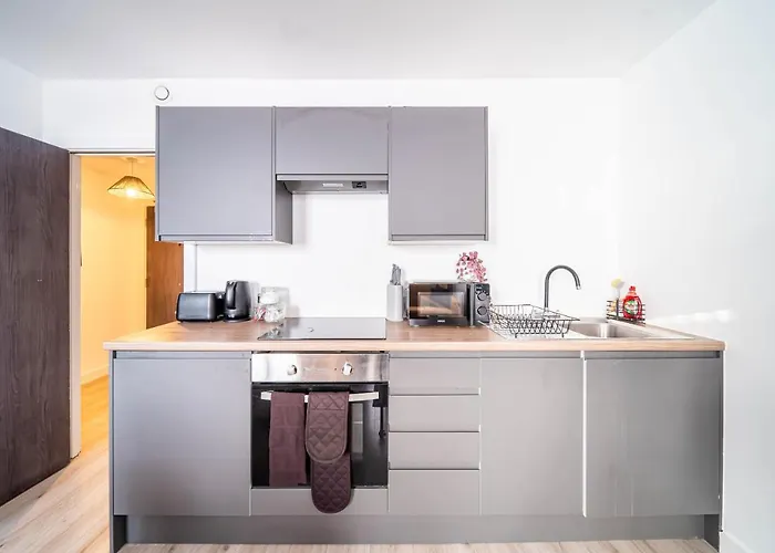 Apartment Fancy 2-bedroom With 2 Bathrooms In Town Centre Bradford (West Yorkshire)