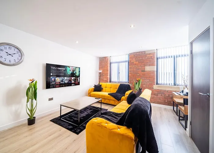 Fancy 2-bedroom With 2 Bathrooms In Town Centre Apartment