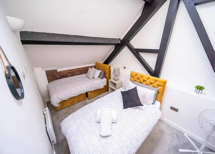 شقة Fancy 2-bedroom With 2 Bathrooms In Town Centre *