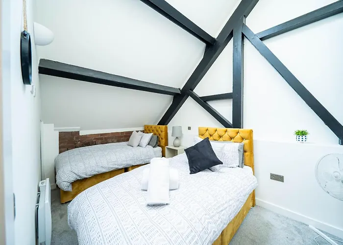 Fancy 2-bedroom With 2 Bathrooms In Town Centre * برادفورد